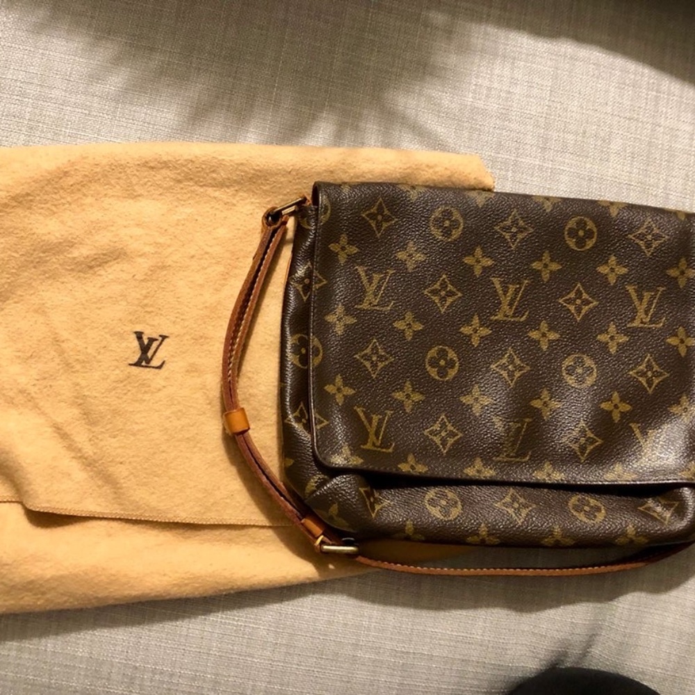 Vintage Louis Vuitton Monogram Musette Tango Flap Bag - Size Medium